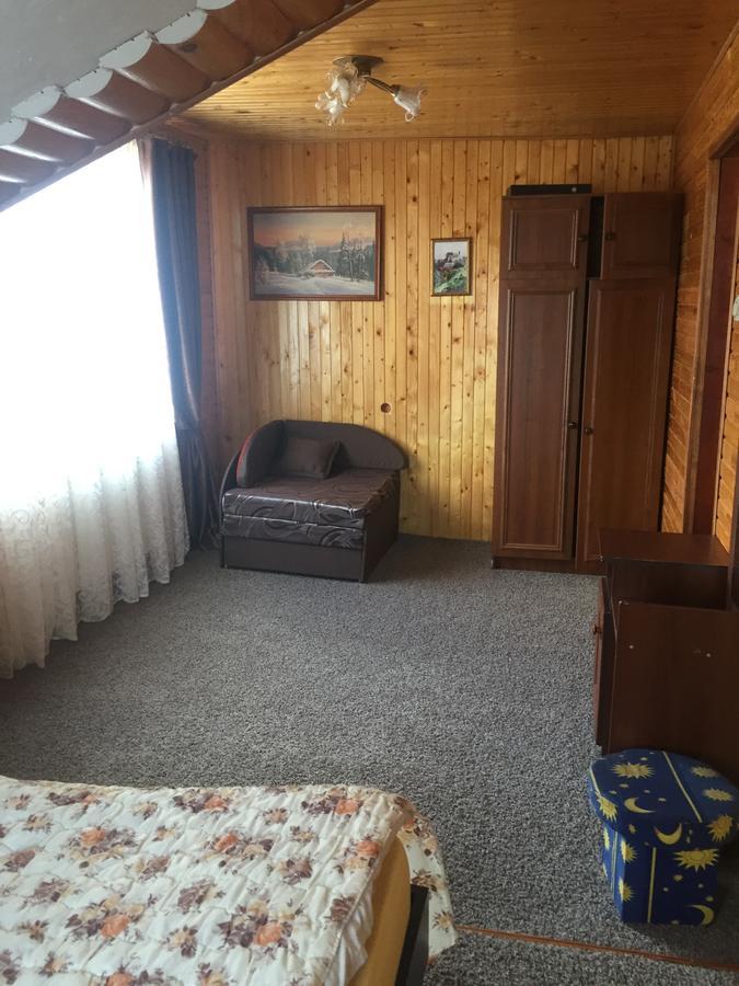Guest House U Myrona Iaremcea Exterior foto