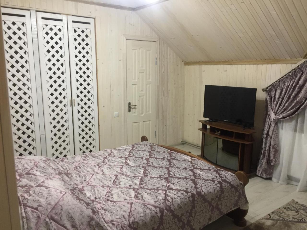 Guest House U Myrona Iaremcea Exterior foto